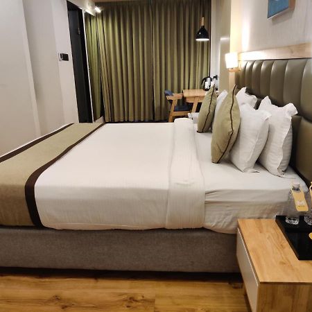 The M Hotel Raipur  Exterior photo